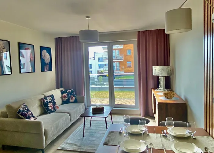 Gruszowe Sady Nowaka 6 *